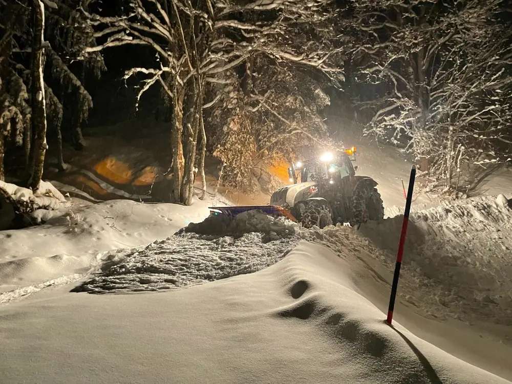Winterdienst bei Blaas Transporte & Erdarbeiten im Lechtal